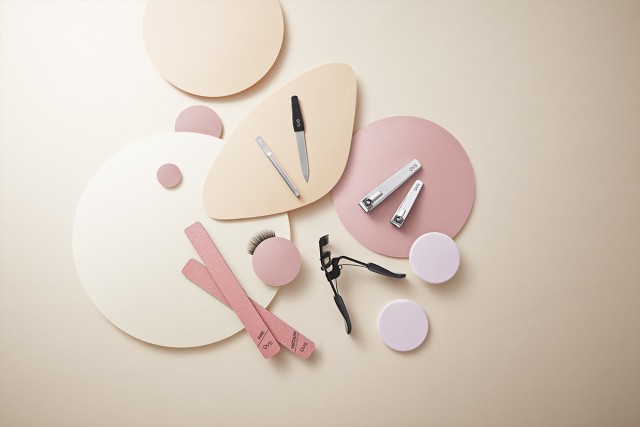 Cosmopola - Cris Wiegandt - Zwilling Beauty & QVS, Papercraft