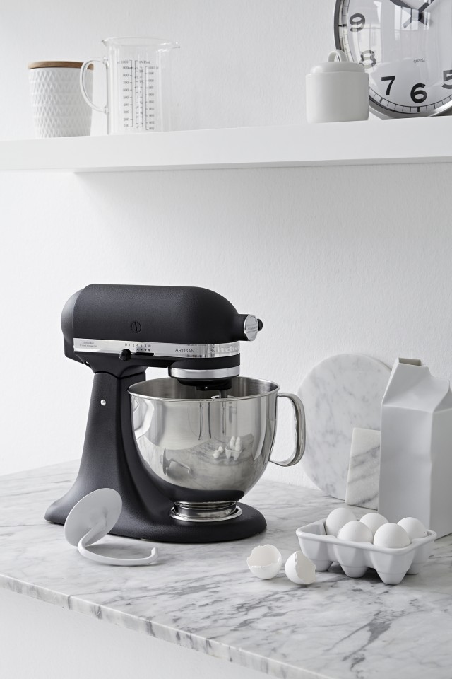 Cosmopola - Frederik Buettgen - Kitchenware Catalogue Galeria Kaufhof