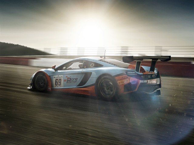 Cosmopola - Frederik Buettgen - MCLAREN