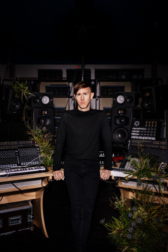 Cosmopola - Frederike Wetzels - RICHIE HAWTIN X ENDEL