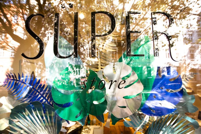 Cosmopola - Lacy Barry - Süper Store - Sommer Dschungel