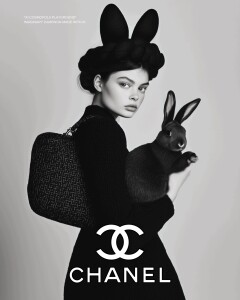 Cosmopola - Timeless Designers (Rose) - AI Cosmopola Playground : Chanel